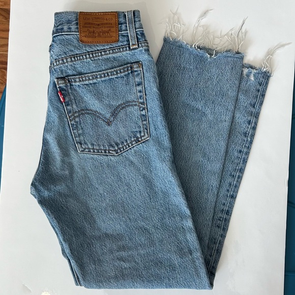 Levi's Denim - SOLD- Levi’s Wedgie Blue Jeans Women’s Size 24